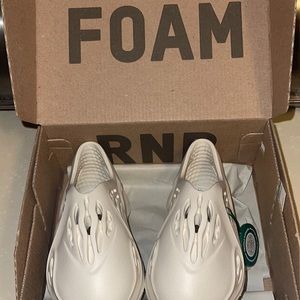 Infant yeezy foam runners toddler 8